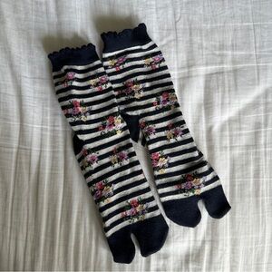 Striped Floral Tabi Socks